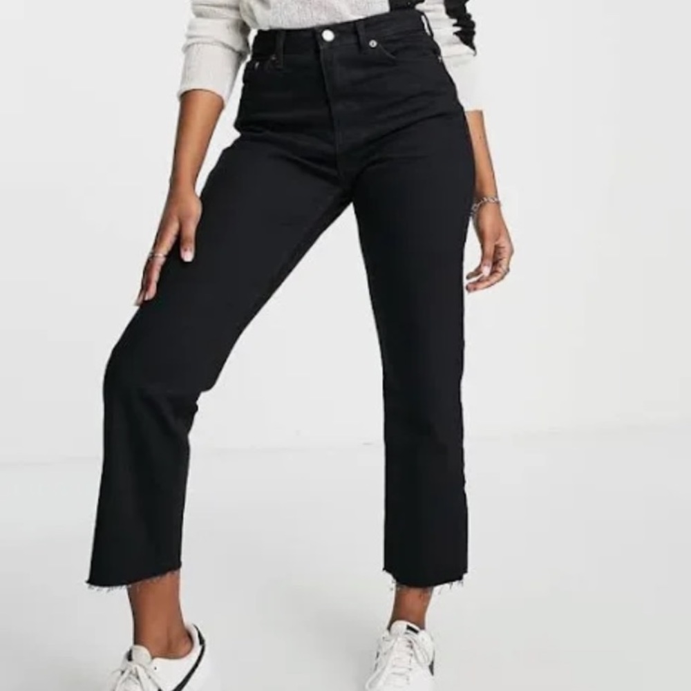 TOPSHOP NWT straight leg black denim 10